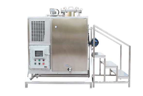 Solvent recovery machine